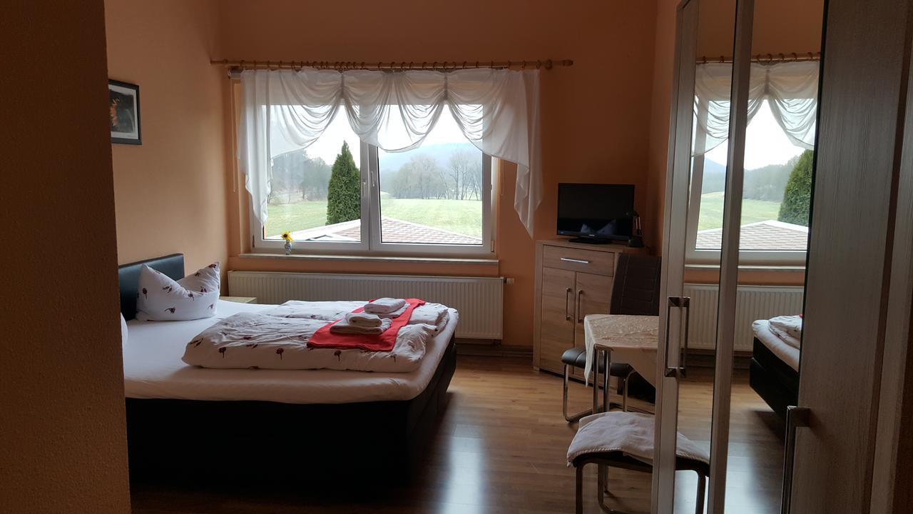 Hotel Und Gasthof "Sonneneck" Schalkau Eksteriør bilde