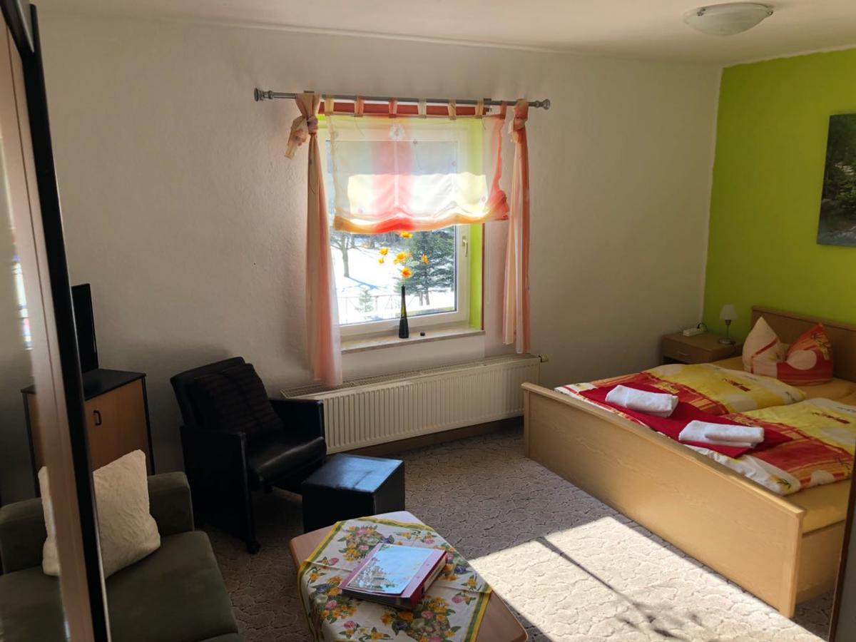 Hotel Und Gasthof "Sonneneck" Schalkau Eksteriør bilde
